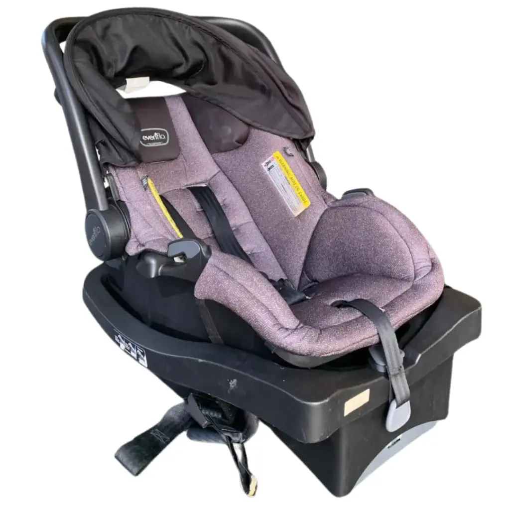 Silla de auto marca Evenflo