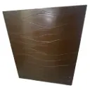 Respaldar de madera con diseño. Medidas 1.40cm alto x 1.15cm ancho.  Cama de una 1 1/2 plaza