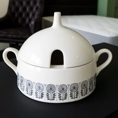 Salsera/sopera de porcelana - Constantia