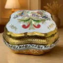 Adorno Joyero de porcelana decorado con oro 24k de Cada Bohemia