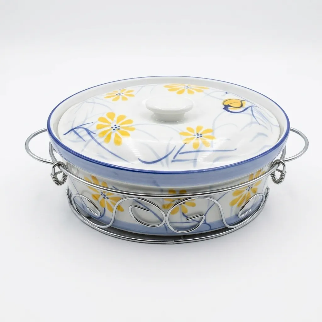 [6729713.50] Sopera De Cerámica Floreada Con Tapa Y Base Metálica Swan Collection (6729713.50)