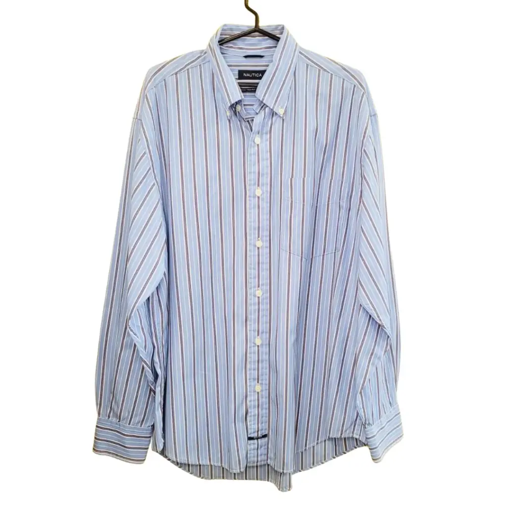 Camisa para hombre. Talla L - Nautica 
