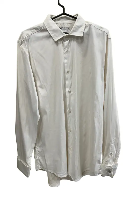 Camisa celeste para hombre. Talla M - Zara