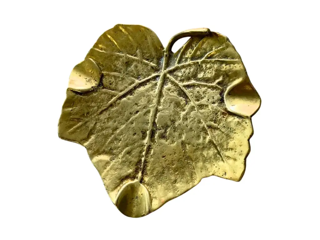 Cenicero en forma de hoja de bronce plano