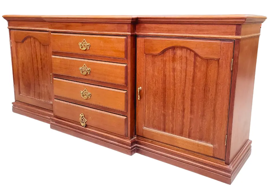 Juego de Comedor de Mara (Aparador + Mesa + 6 Sillas)