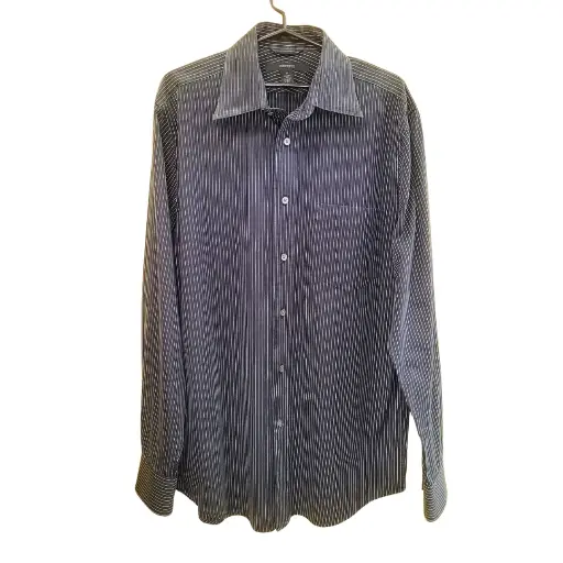[25032561.75-18] Camisa para hombre. Talla M - Express