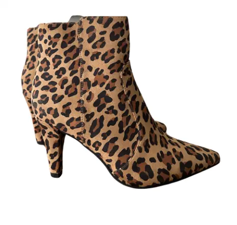 [13120453.11] Botin animal print . Talla 38 - CATWALK 